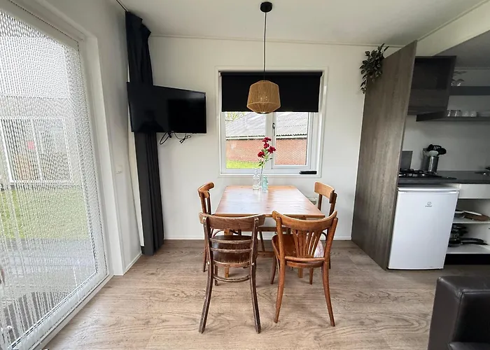 Wetland Vakantiehuisjes Holiday home *